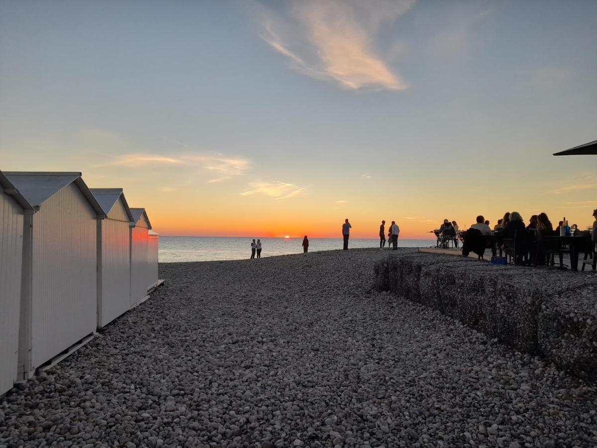 Villa Plein Sud: Charming Beachfront with Sea View Balcony Mers-les-Bains Exterior photo